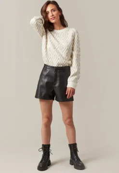 Deeluxe Pull MAINA Cream Hot